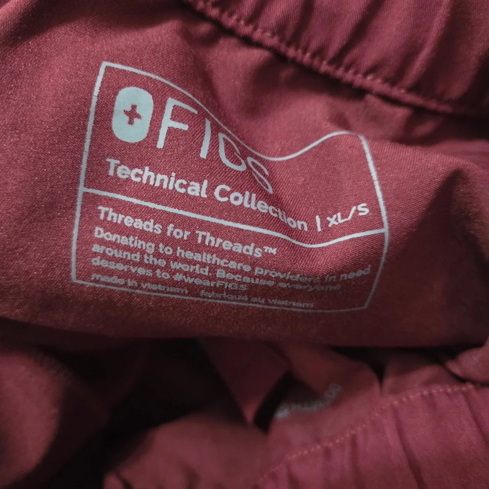 FIGS Tansen Jogger Scrub Pants Mens XL Short Burgundy Maroon 1000203